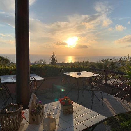 La Terrazzina Sul Tramonto Bed & Breakfast Forio di Ischia Dış mekan fotoğraf