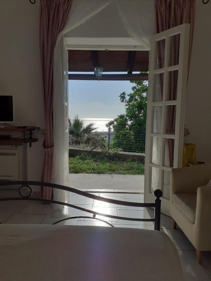 La Terrazzina Sul Tramonto Bed & Breakfast Forio di Ischia Dış mekan fotoğraf