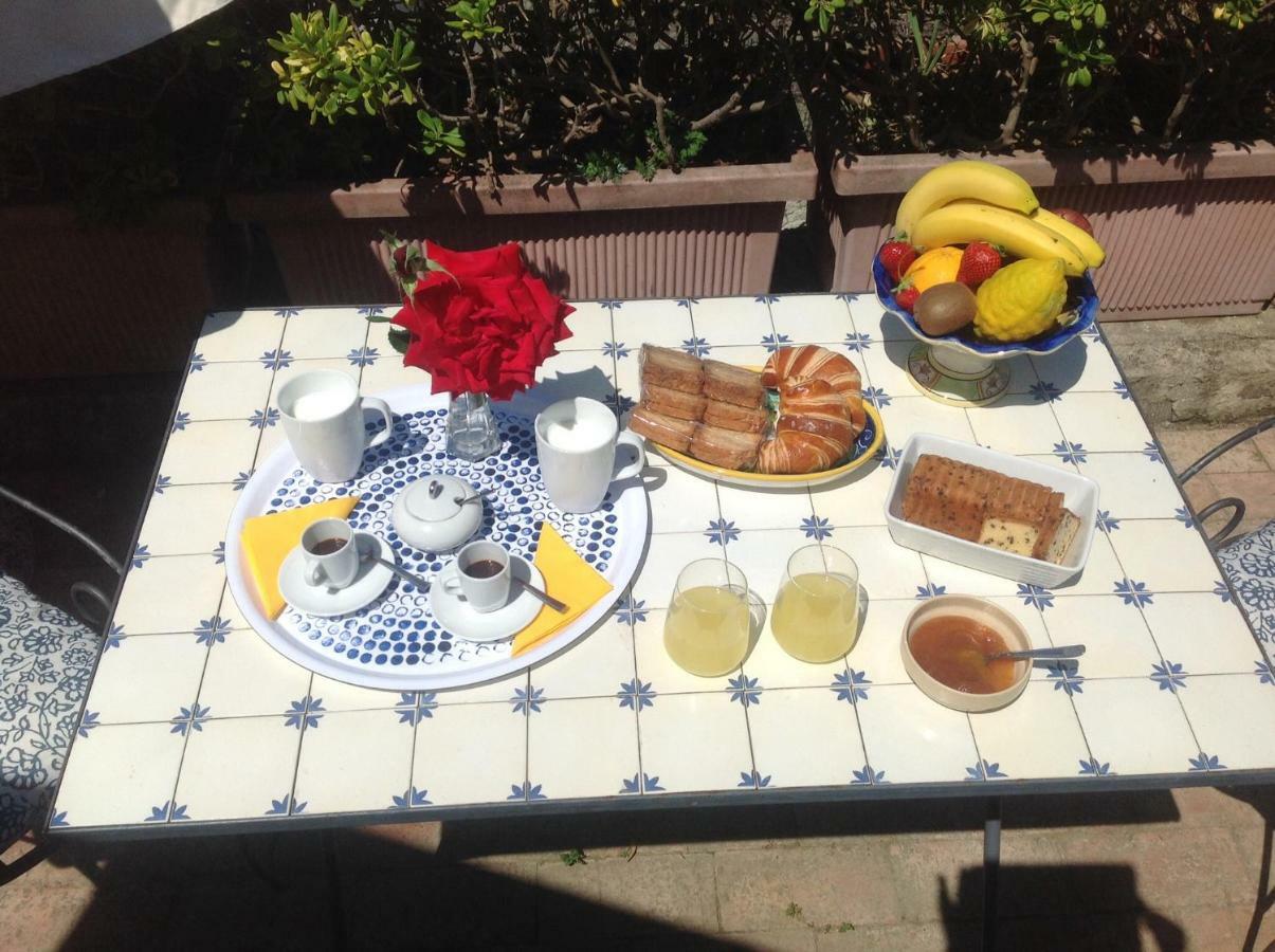 La Terrazzina Sul Tramonto Bed & Breakfast Forio di Ischia Dış mekan fotoğraf